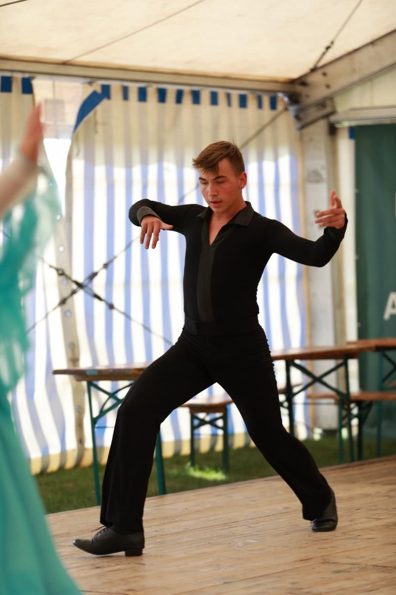 Zdjęcie w galerii na portalu naszraciborz.pl: 100 lat OSP Bojanów. Wesoło i kolorowo na scenie wiadomości z regionu