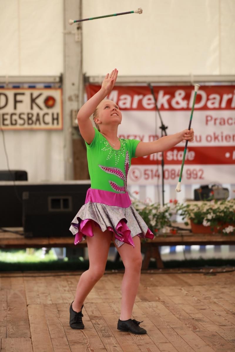 Zdjęcie w galerii na portalu naszraciborz.pl: 100 lat OSP Bojanów. Wesoło i kolorowo na scenie wiadomości z regionu