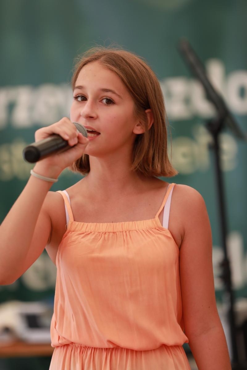 Zdjęcie w galerii na portalu naszraciborz.pl: 100 lat OSP Bojanów. Wesoło i kolorowo na scenie wiadomości z regionu