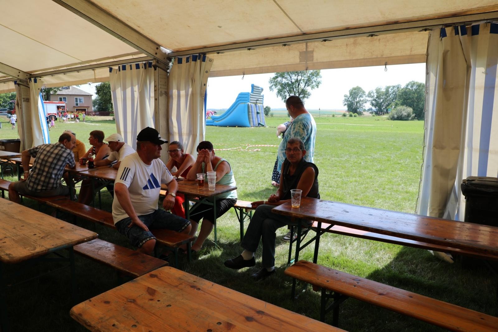 Zdjęcie w galerii na portalu naszraciborz.pl: 100 lat OSP Bojanów. Wesoło i kolorowo na scenie wiadomości z regionu