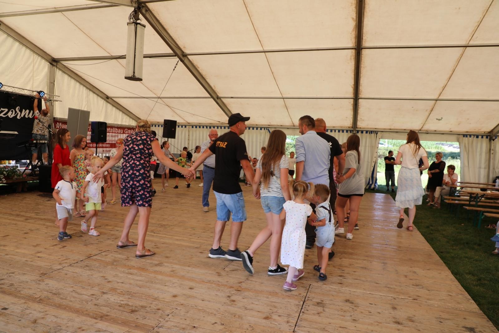 Zdjęcie w galerii na portalu naszraciborz.pl: 100 lat OSP Bojanów. Wesoło i kolorowo na scenie wiadomości z regionu
