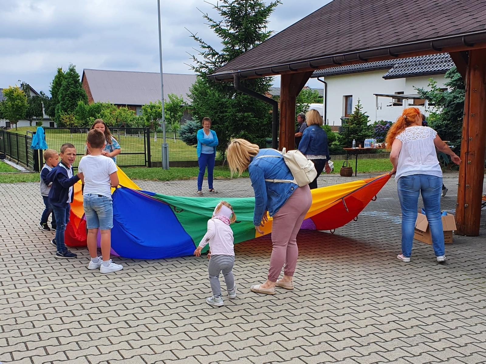 Zdjęcie w galerii na portalu naszraciborz.pl: Piknik logopedyczny w Roszkowie za nami wiadomości z regionu