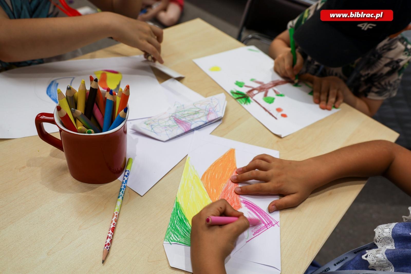 Zdjęcie w galerii na portalu naszraciborz.pl: Baśniowe Lato z Biblioteką w podróży do Norwegii wiadomości z regionu