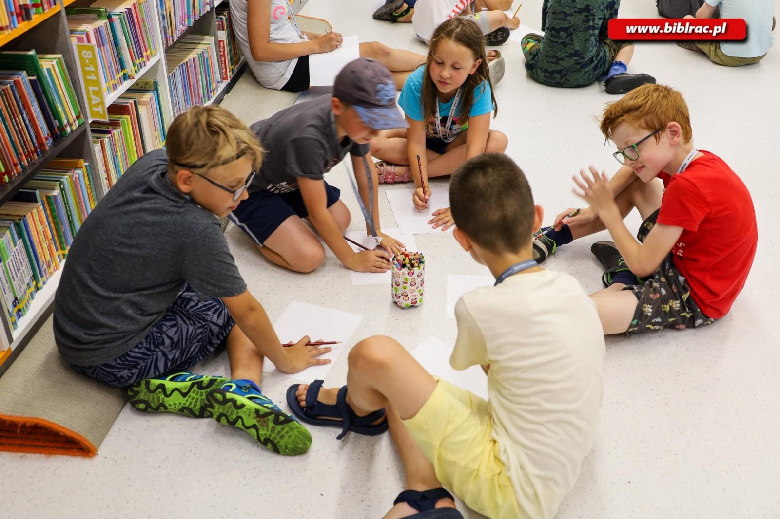 Zdjęcie w galerii na portalu naszraciborz.pl: Baśniowe Lato z Biblioteką w podróży do Norwegii wiadomości z regionu