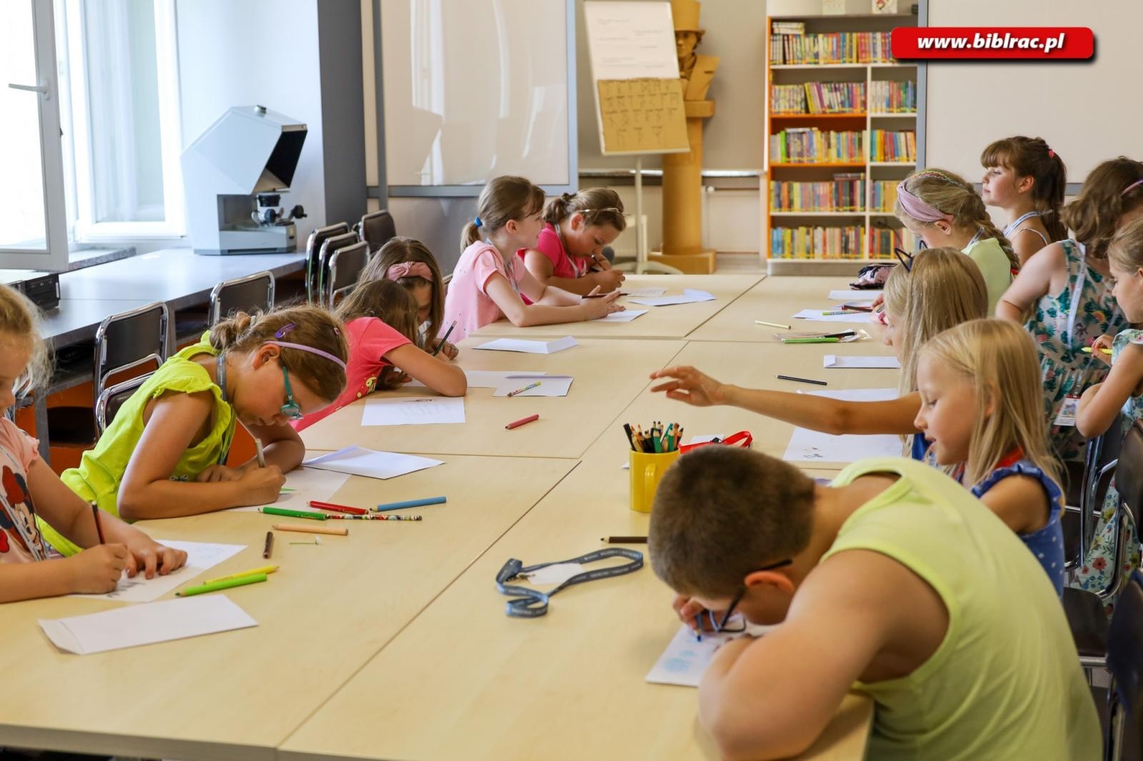 Zdjęcie w galerii na portalu naszraciborz.pl: Baśniowe Lato z Biblioteką w podróży do Norwegii wiadomości z regionu