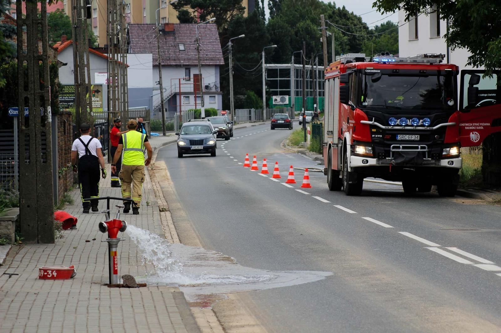 Zdjęcie w galerii na portalu naszraciborz.pl: Raport 998. Wielkie sprzątanie po nawałnicy wiadomości z regionu