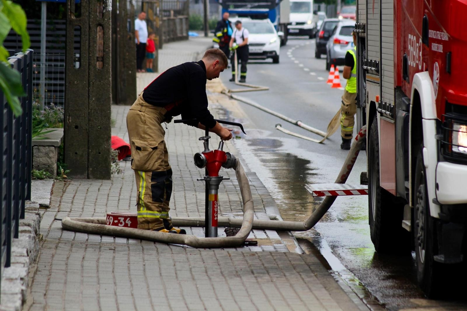 Zdjęcie w galerii na portalu naszraciborz.pl: Raport 998. Wielkie sprzątanie po nawałnicy wiadomości z regionu