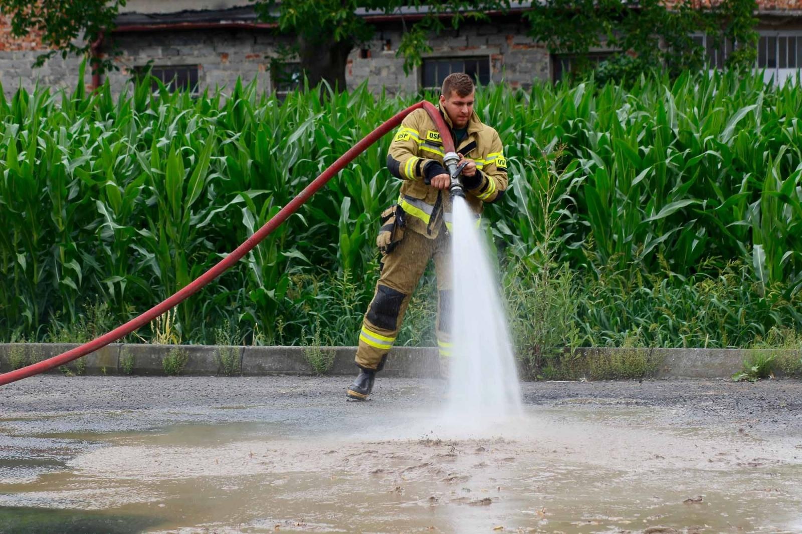 Zdjęcie w galerii na portalu naszraciborz.pl: Raport 998. Wielkie sprzątanie po nawałnicy wiadomości z regionu