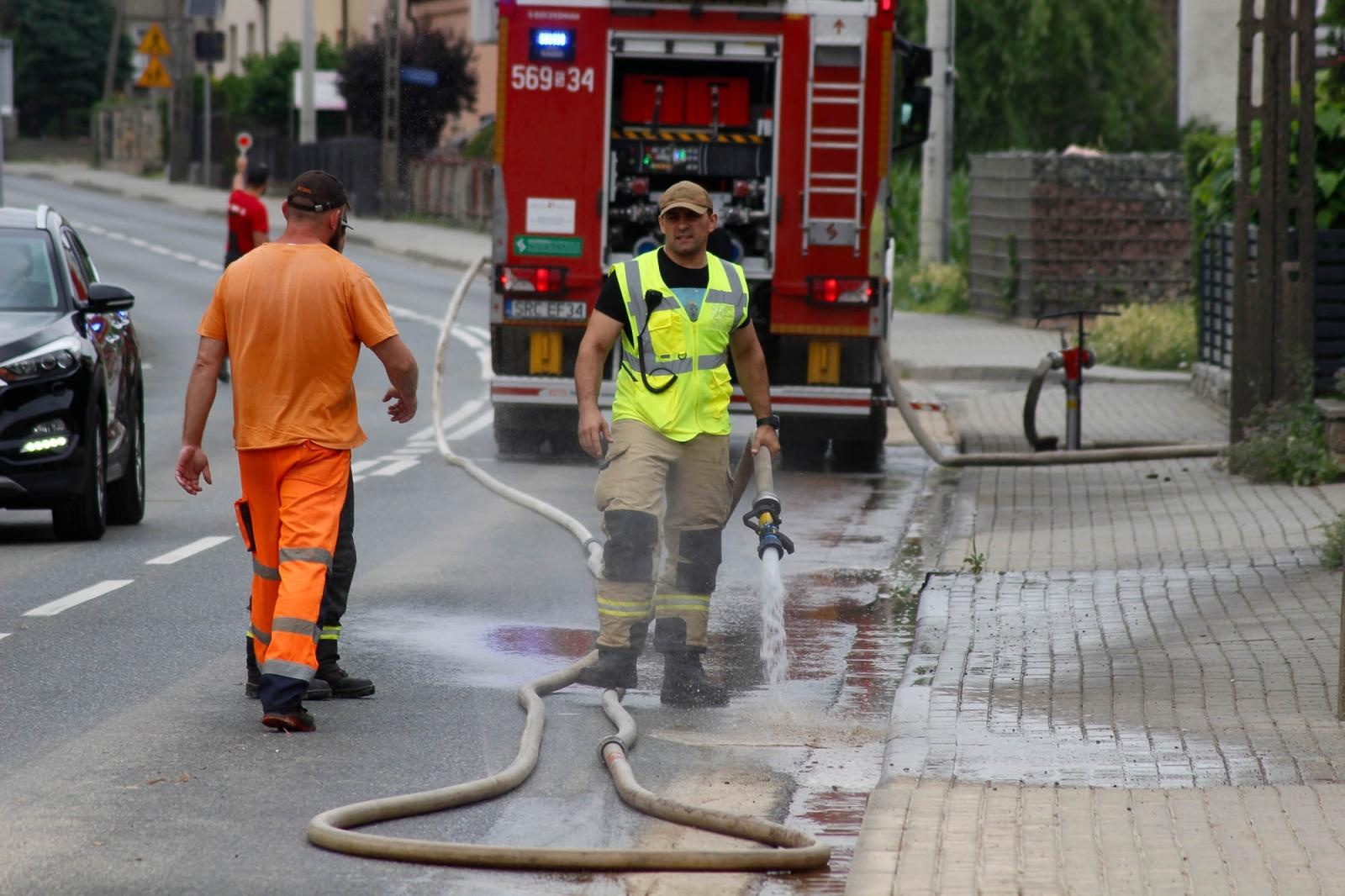 Zdjęcie w galerii na portalu naszraciborz.pl: Raport 998. Wielkie sprzątanie po nawałnicy wiadomości z regionu