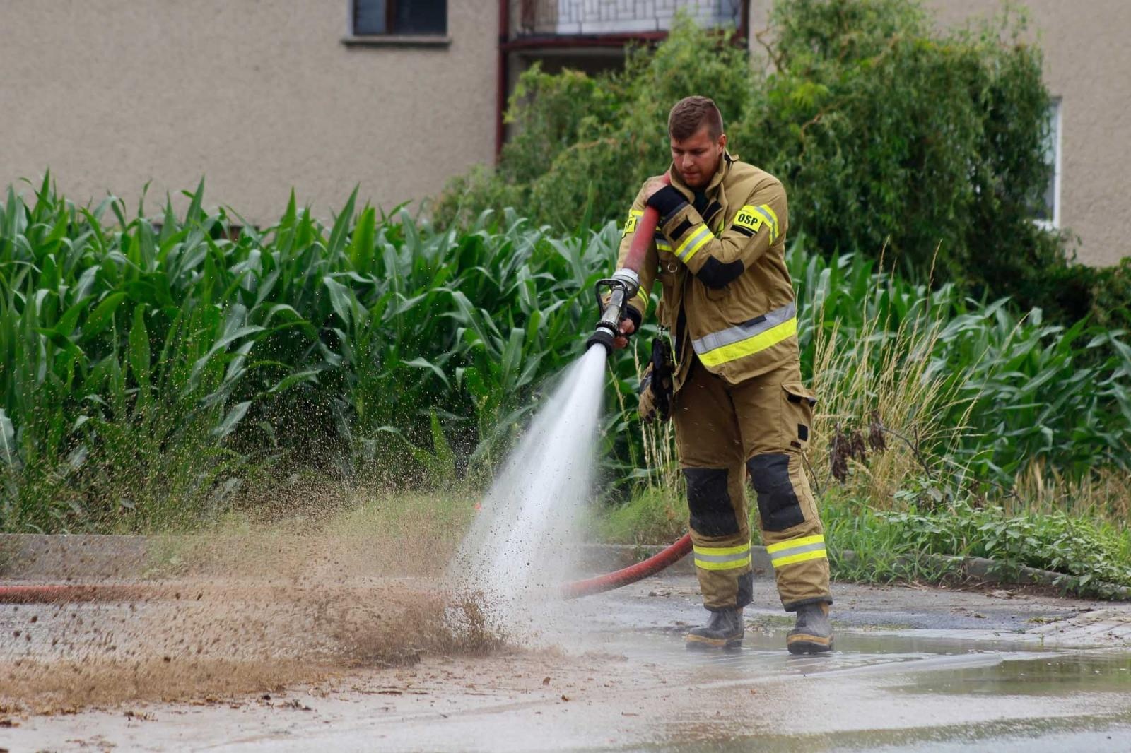 Zdjęcie w galerii na portalu naszraciborz.pl: Raport 998. Wielkie sprzątanie po nawałnicy wiadomości z regionu