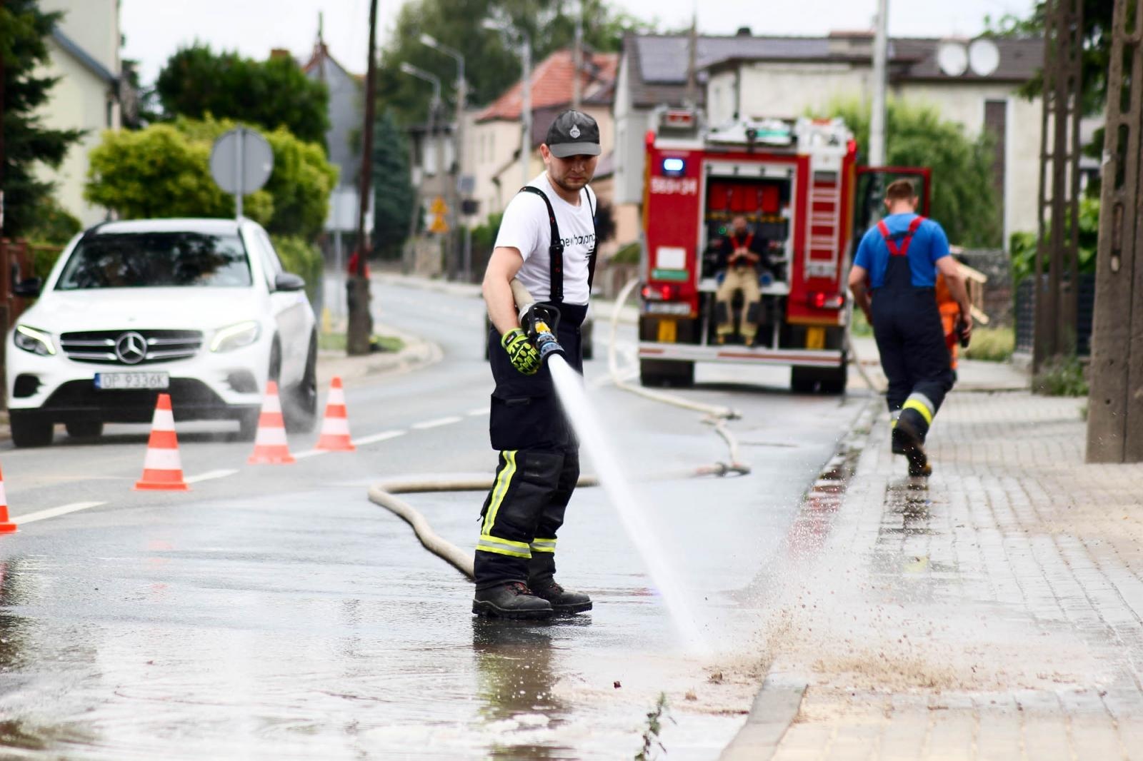 Zdjęcie w galerii na portalu naszraciborz.pl: Raport 998. Wielkie sprzątanie po nawałnicy wiadomości z regionu