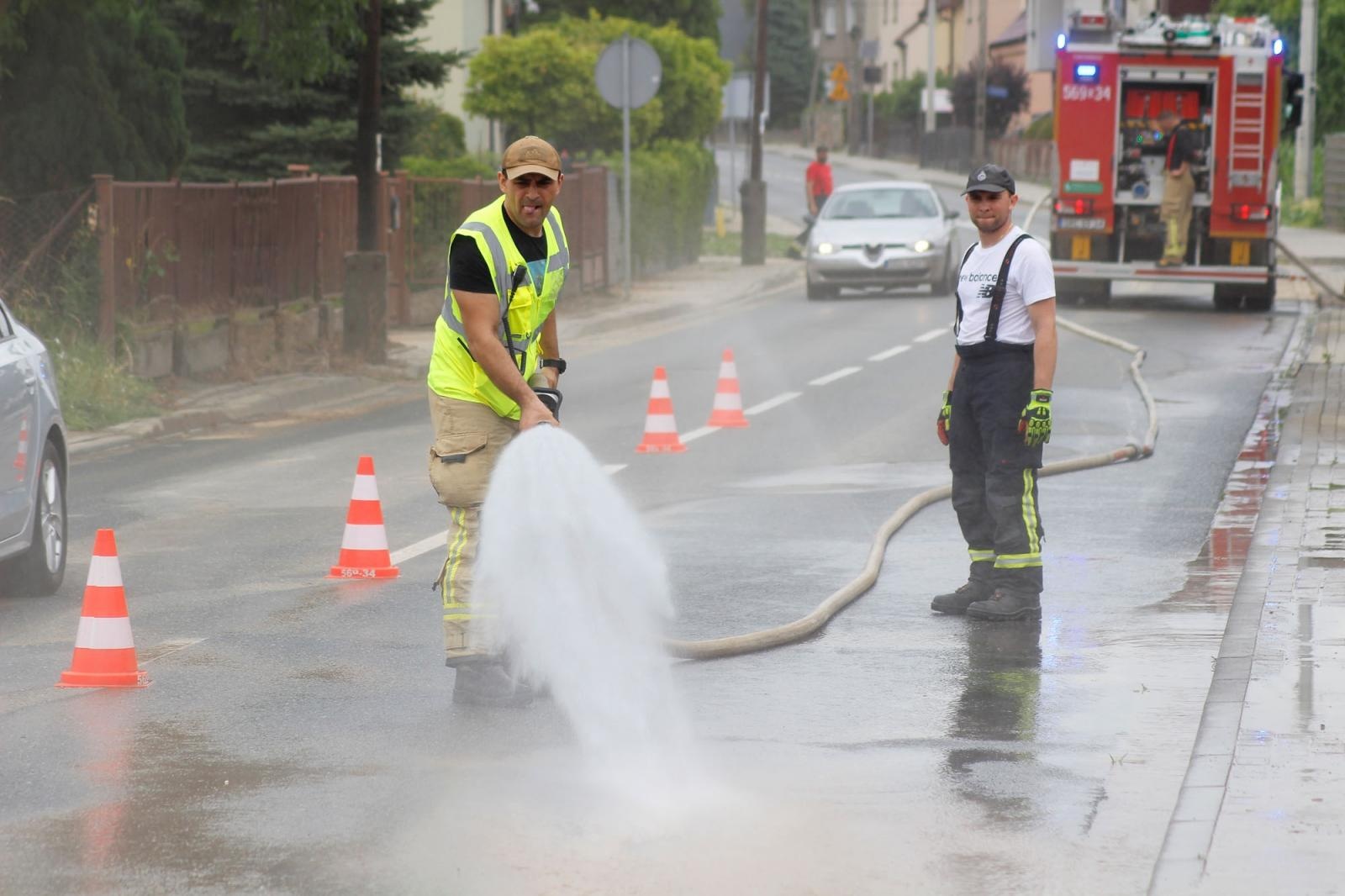 Zdjęcie w galerii na portalu naszraciborz.pl: Raport 998. Wielkie sprzątanie po nawałnicy wiadomości z regionu