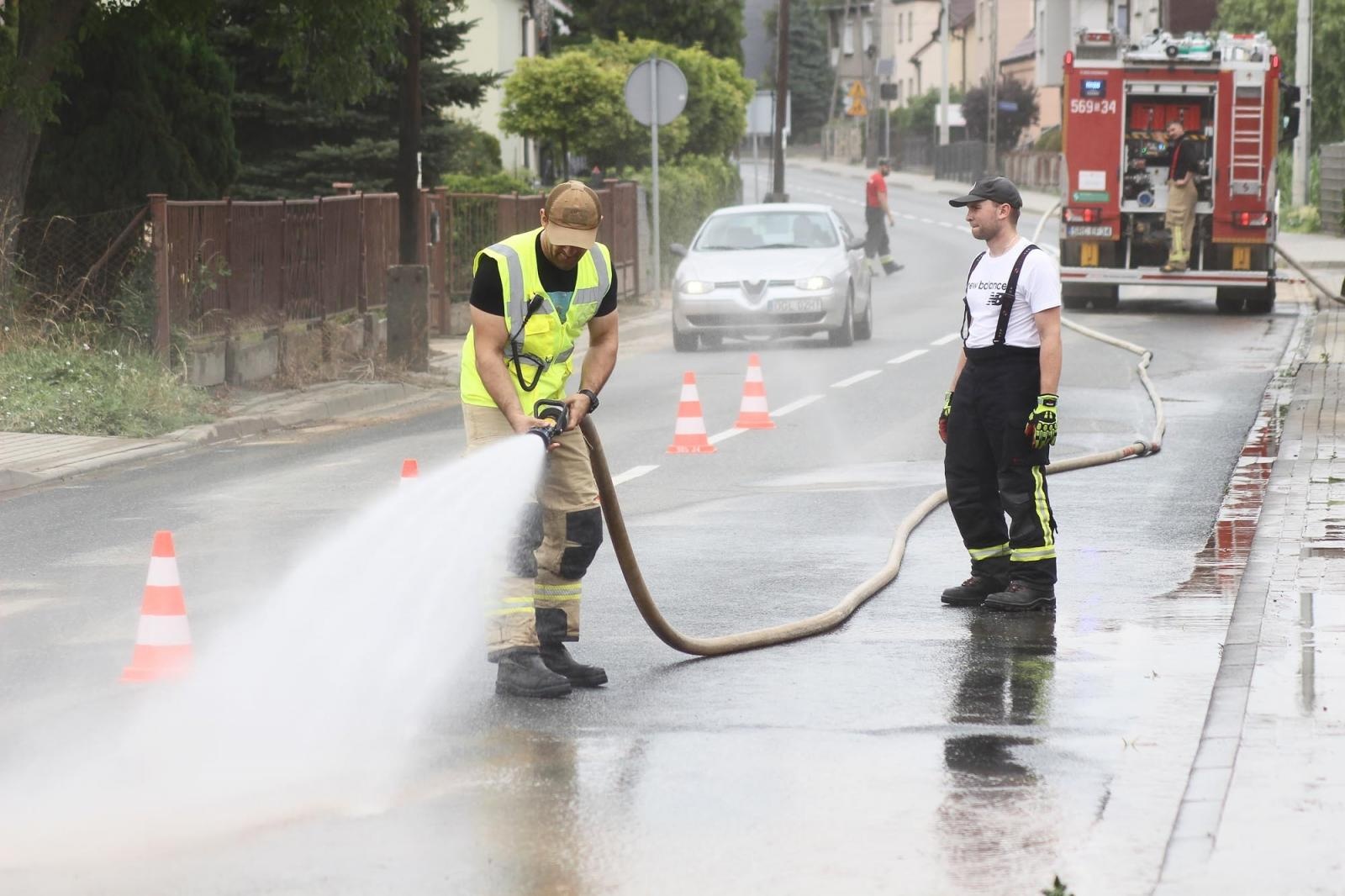 Zdjęcie w galerii na portalu naszraciborz.pl: Raport 998. Wielkie sprzątanie po nawałnicy wiadomości z regionu