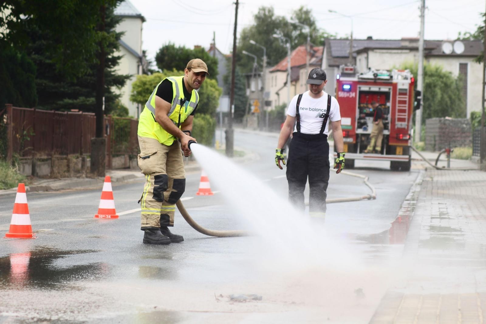 Zdjęcie w galerii na portalu naszraciborz.pl: Raport 998. Wielkie sprzątanie po nawałnicy wiadomości z regionu