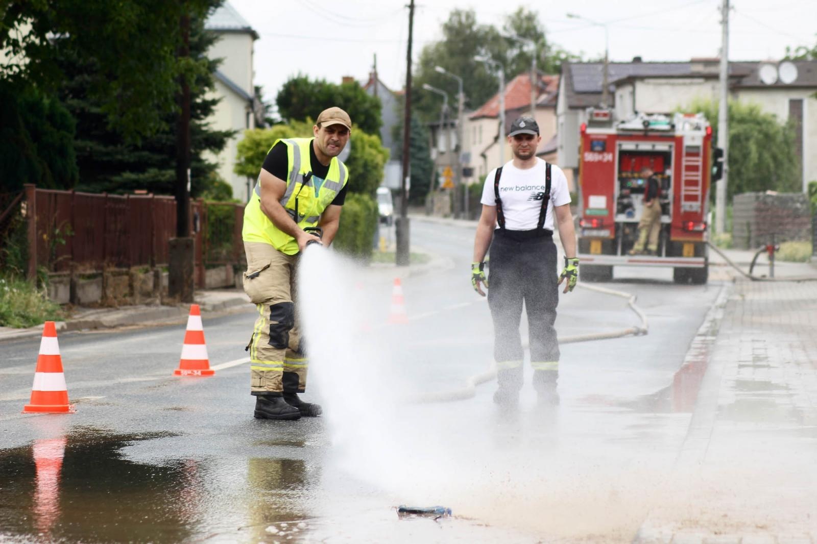 Zdjęcie w galerii na portalu naszraciborz.pl: Raport 998. Wielkie sprzątanie po nawałnicy wiadomości z regionu
