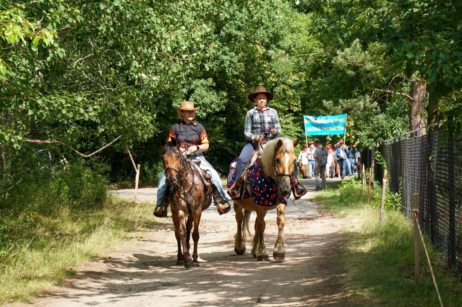 Zdjęcie w galerii na portalu naszraciborz.pl: IV Senioralia w westernowym klimacie [FOTO i WIDEO] wiadomości z regionu