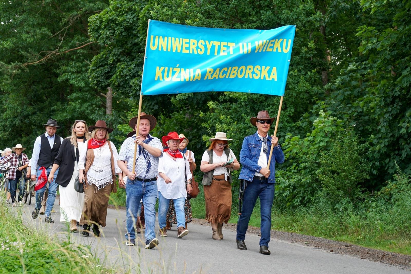 Zdjęcie w galerii na portalu naszraciborz.pl: IV Senioralia w westernowym klimacie [FOTO i WIDEO] wiadomości z regionu
