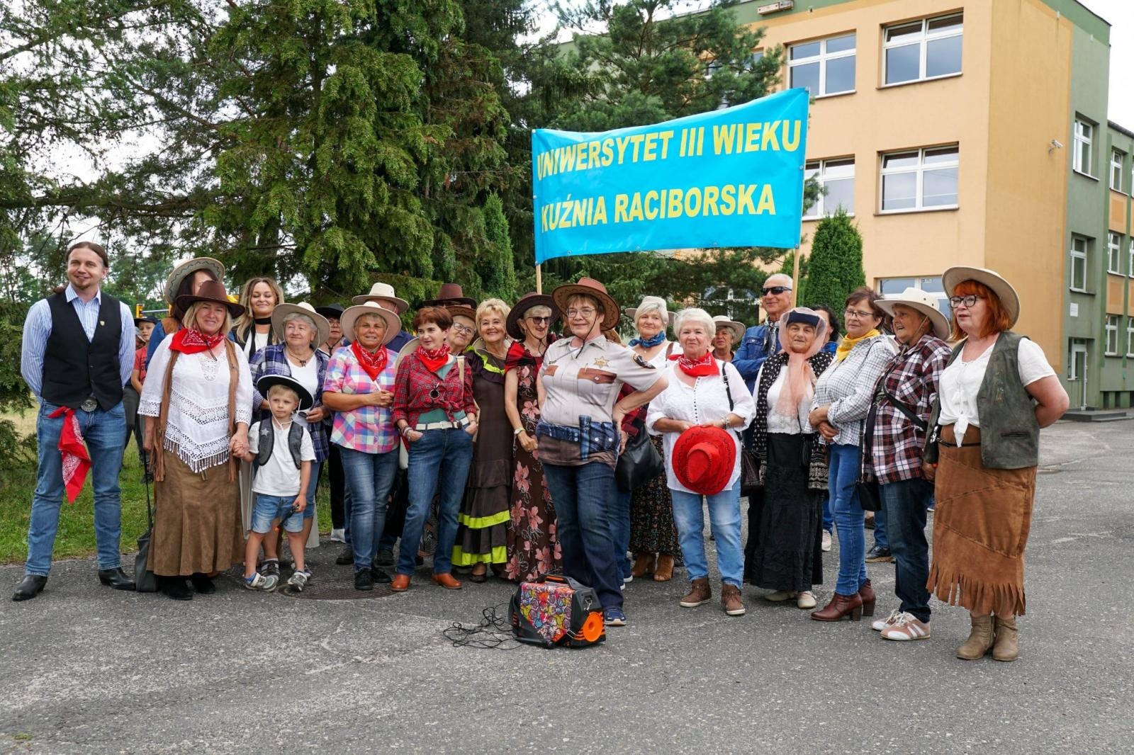 Zdjęcie w galerii na portalu naszraciborz.pl: IV Senioralia w westernowym klimacie [FOTO i WIDEO] wiadomości z regionu