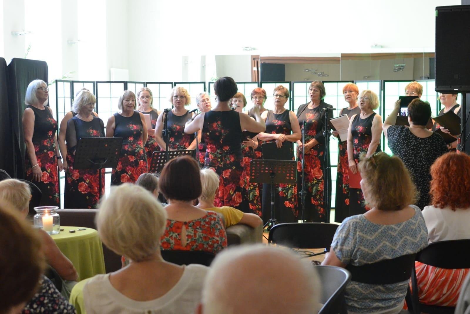 Zdjęcie w galerii na portalu naszraciborz.pl: Radosny jubileusz Chóru VIVO wiadomości z regionu