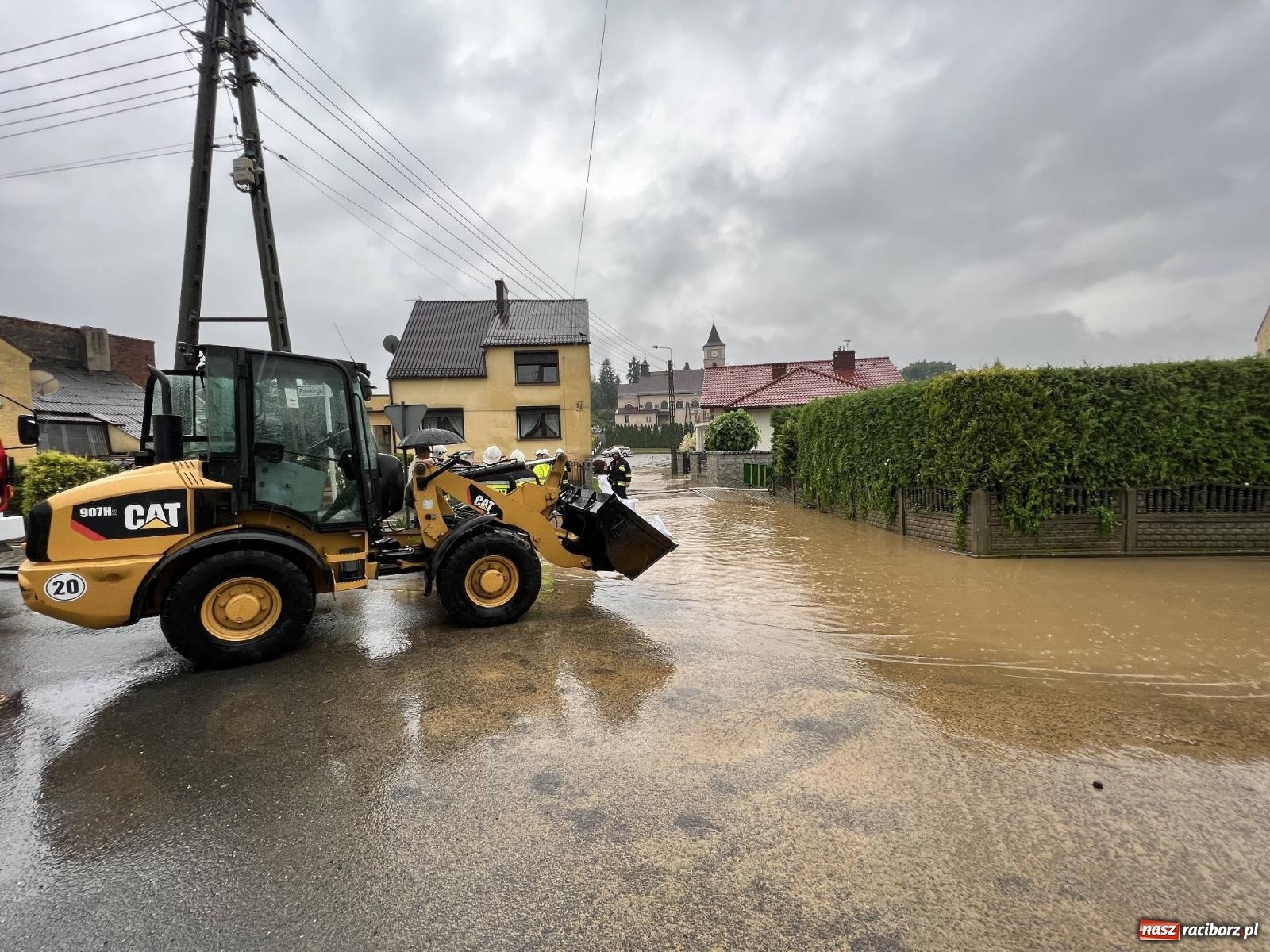 Zdjęcie w galerii na portalu naszraciborz.pl: Podtopienia w Owsiszczach i Krzyżanowicach [FOTO i WIDEO] wiadomości z regionu