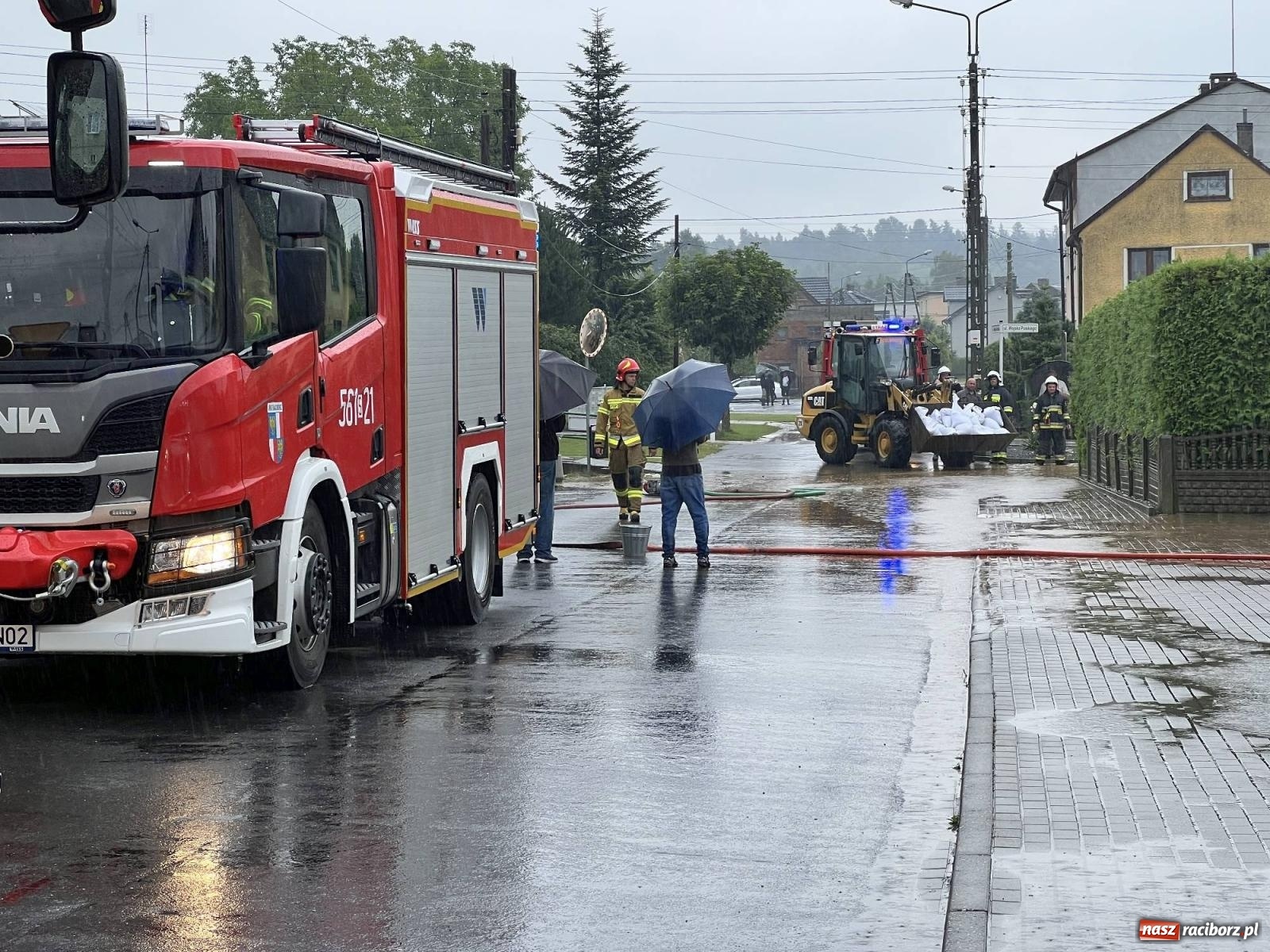 Zdjęcie w galerii na portalu naszraciborz.pl: Podtopienia w Owsiszczach i Krzyżanowicach [FOTO i WIDEO] wiadomości z regionu