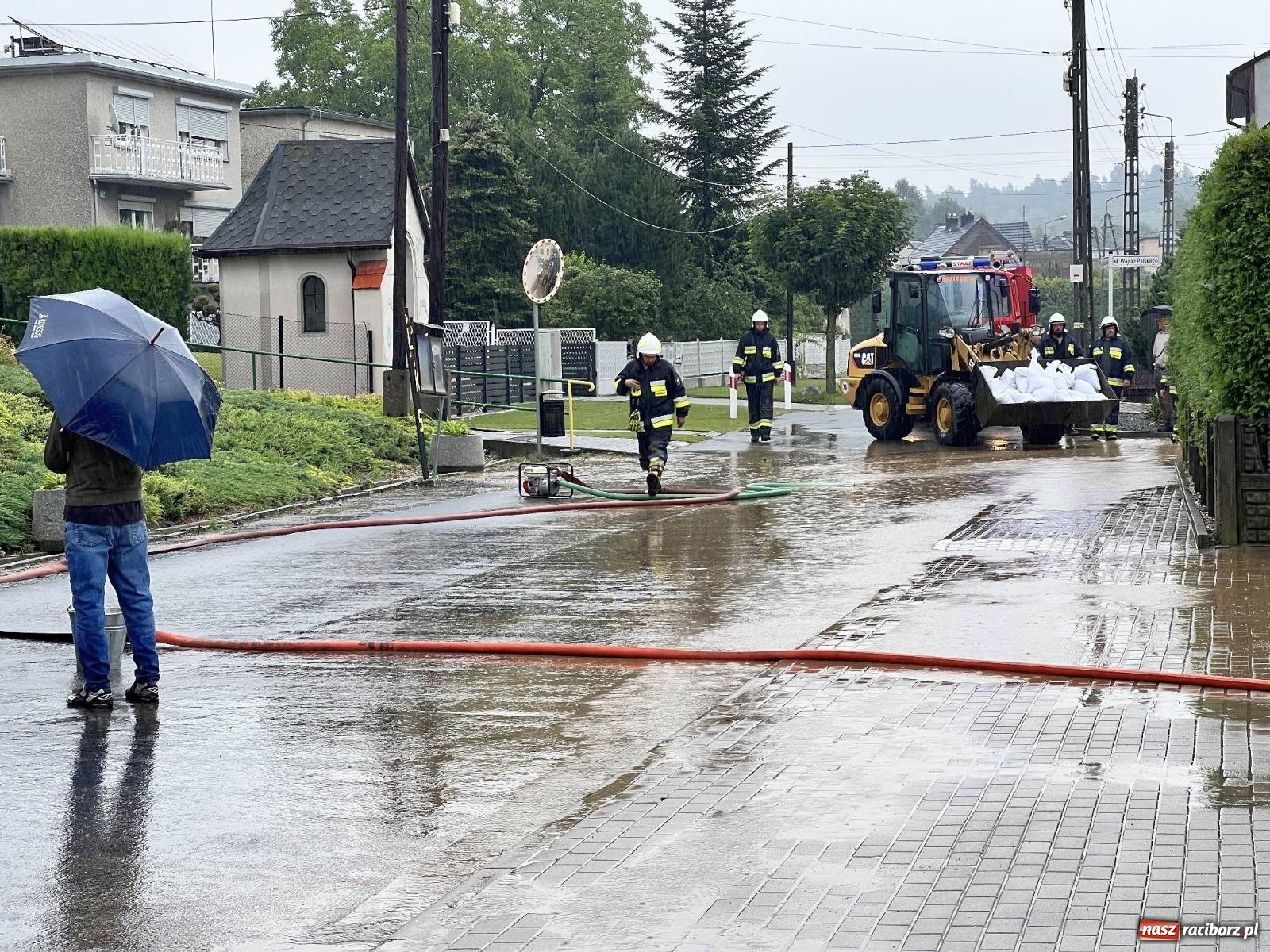 Zdjęcie w galerii na portalu naszraciborz.pl: Podtopienia w Owsiszczach i Krzyżanowicach [FOTO i WIDEO] wiadomości z regionu