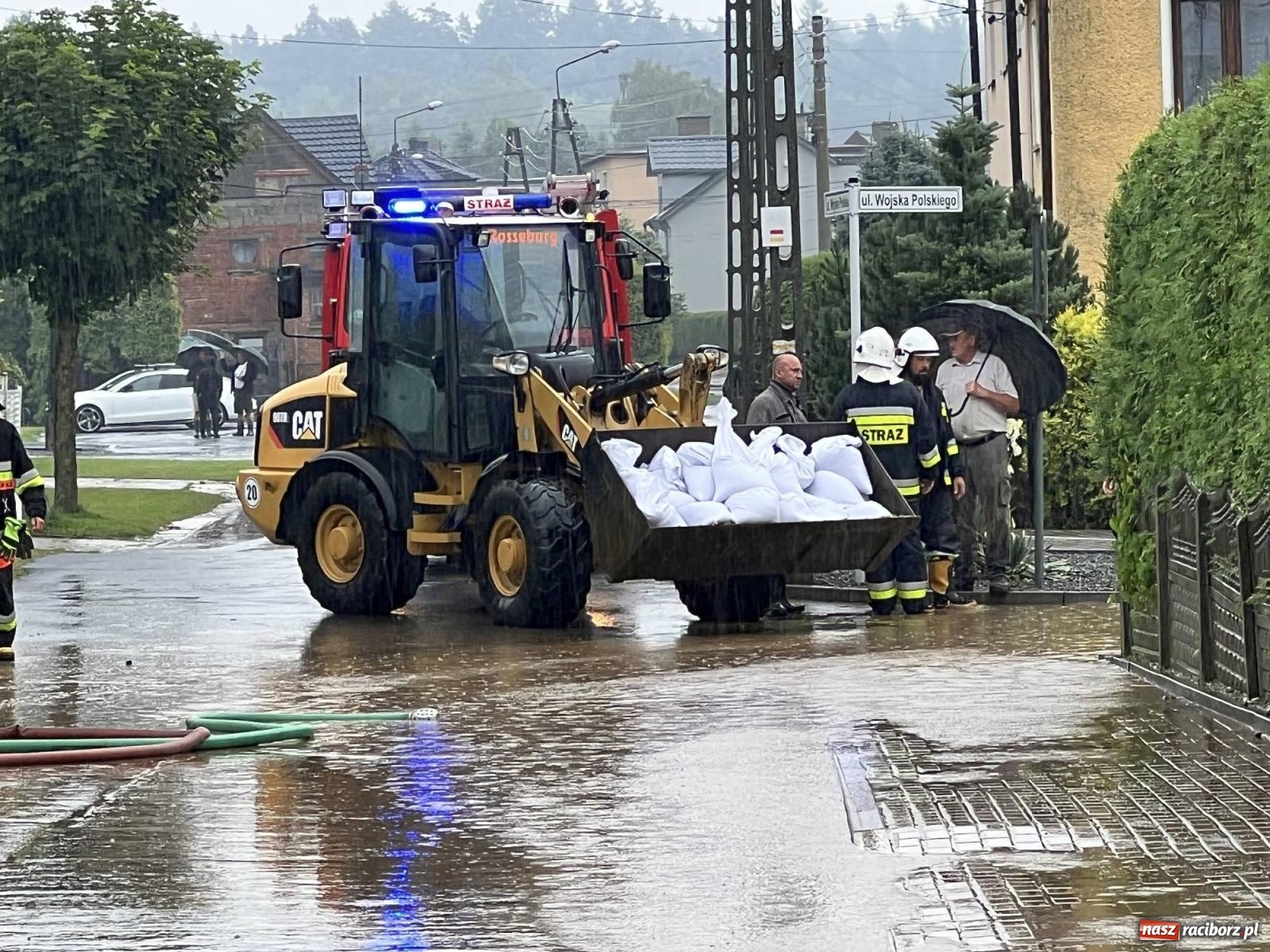 Zdjęcie w galerii na portalu naszraciborz.pl: Podtopienia w Owsiszczach i Krzyżanowicach [FOTO i WIDEO] wiadomości z regionu