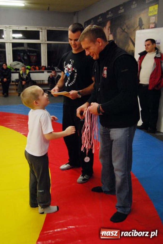 Zdjęcie w galerii na portalu naszraciborz.pl: Pierwsze kroki na macie wiadomości z regionu