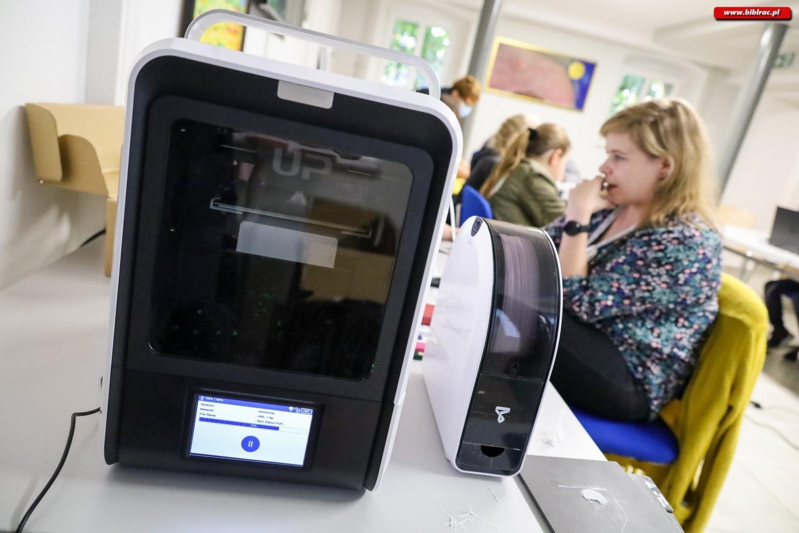 Zdjęcie w galerii na portalu naszraciborz.pl: Warsztaty druku 3D w raciborskiej bibliotece wiadomości z regionu