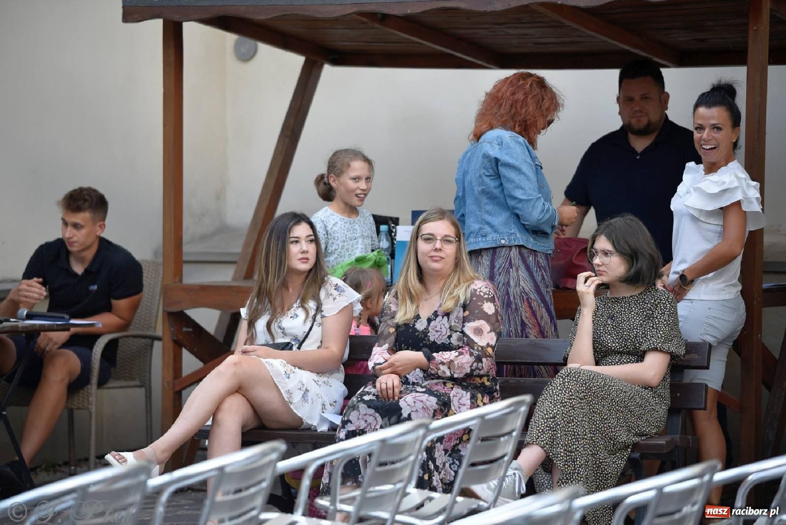 Zdjęcie w galerii na portalu naszraciborz.pl: Wokaliści Czwartej Ściany w koncercie na zamku wiadomości z regionu