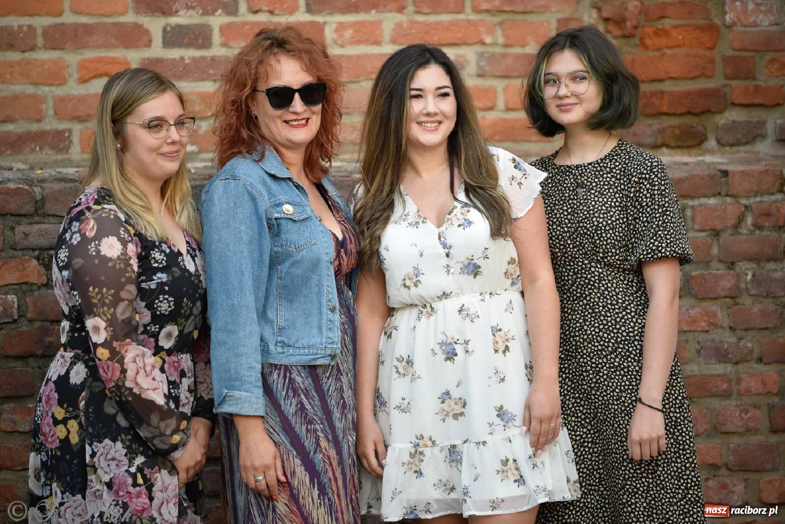 Zdjęcie w galerii na portalu naszraciborz.pl: Wokaliści Czwartej Ściany w koncercie na zamku wiadomości z regionu