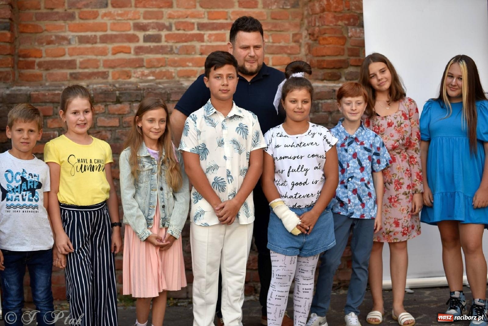 Zdjęcie w galerii na portalu naszraciborz.pl: Wokaliści Czwartej Ściany w koncercie na zamku wiadomości z regionu