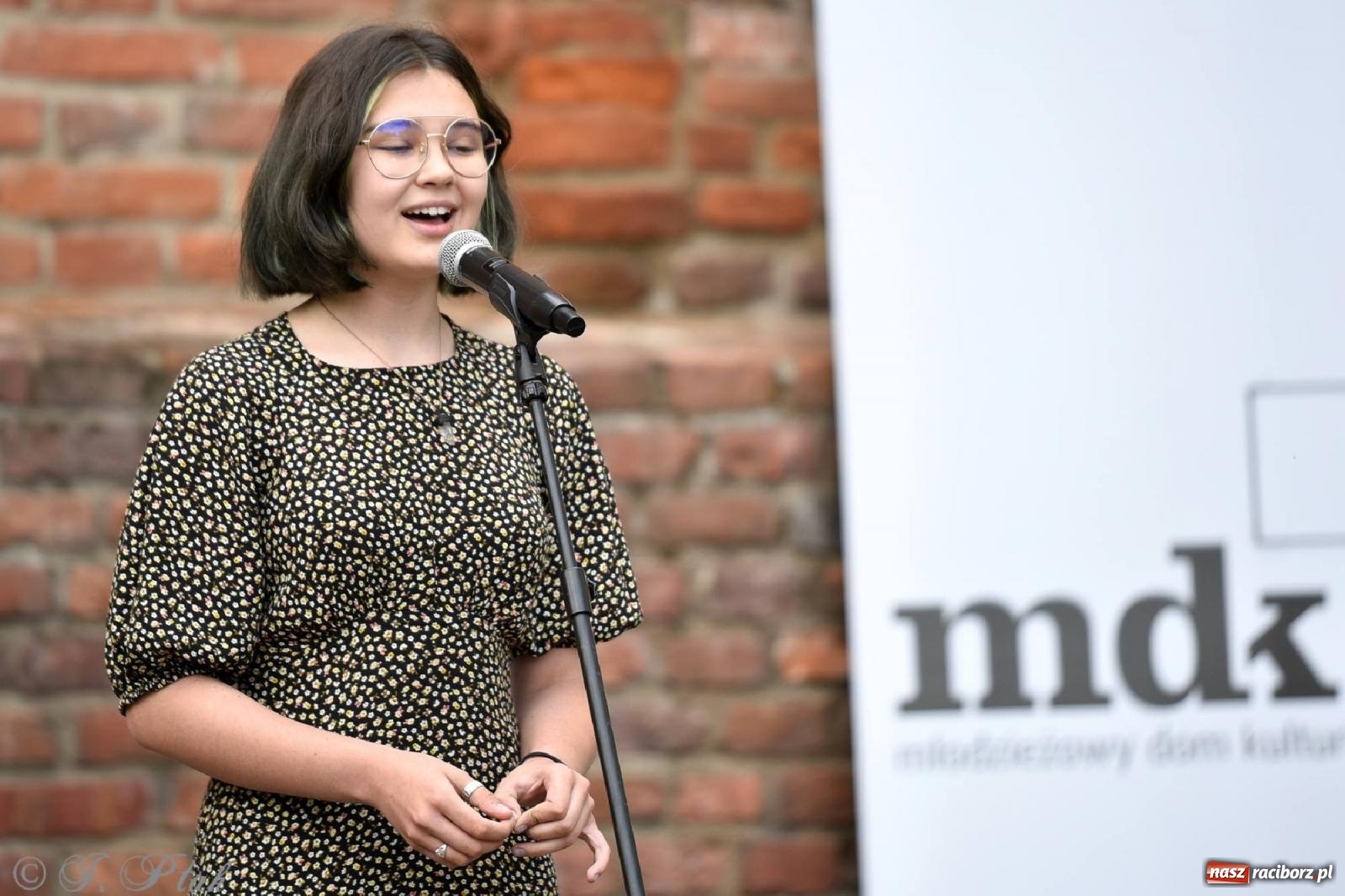 Zdjęcie w galerii na portalu naszraciborz.pl: Wokaliści Czwartej Ściany w koncercie na zamku wiadomości z regionu