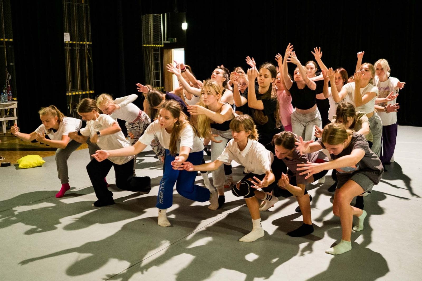 Zdjęcie w galerii na portalu naszraciborz.pl: Kolory życia. Dwudniowe polsko-czeskie warsztaty taneczne w RCK [FOTO] wiadomości z regionu