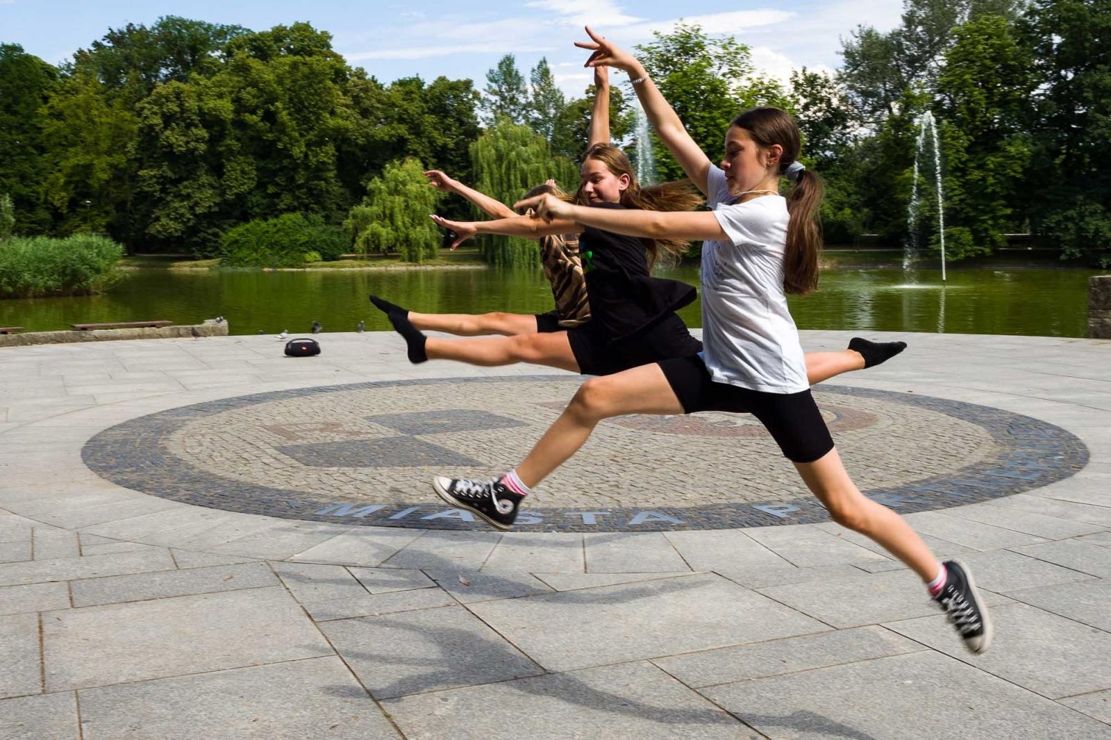 Zdjęcie w galerii na portalu naszraciborz.pl: Kolory życia. Dwudniowe polsko-czeskie warsztaty taneczne w RCK [FOTO] wiadomości z regionu