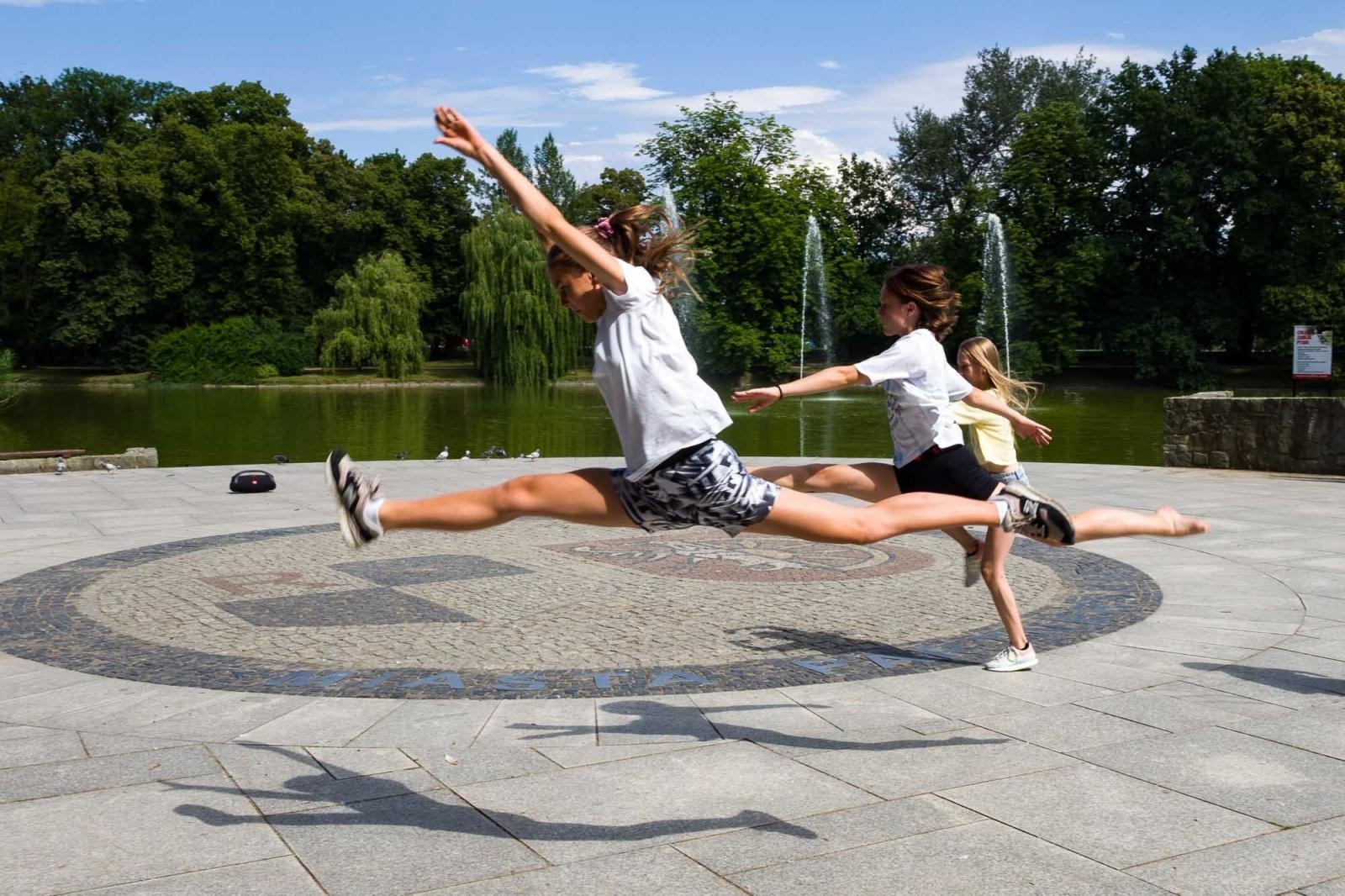 Zdjęcie w galerii na portalu naszraciborz.pl: Kolory życia. Dwudniowe polsko-czeskie warsztaty taneczne w RCK [FOTO] wiadomości z regionu