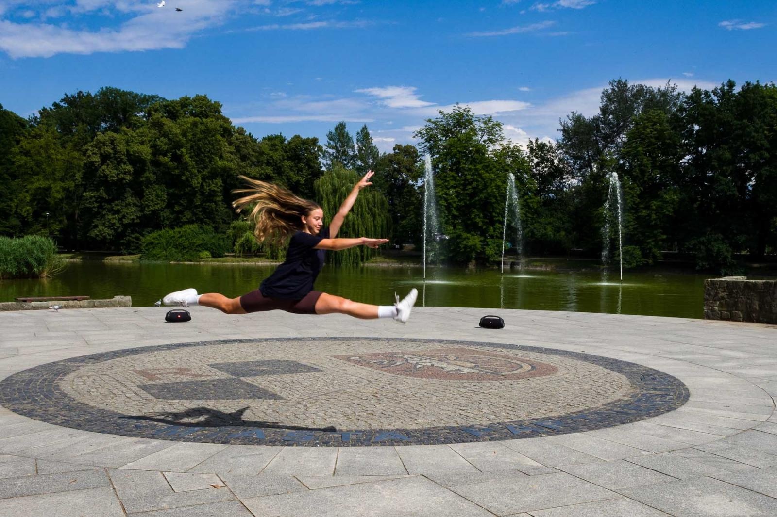 Zdjęcie w galerii na portalu naszraciborz.pl: Kolory życia. Dwudniowe polsko-czeskie warsztaty taneczne w RCK [FOTO] wiadomości z regionu