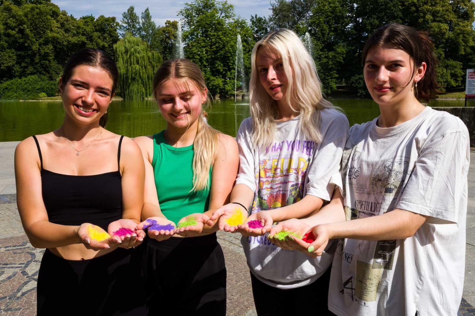 Zdjęcie w galerii na portalu naszraciborz.pl: Kolory życia. Dwudniowe polsko-czeskie warsztaty taneczne w RCK [FOTO] wiadomości z regionu
