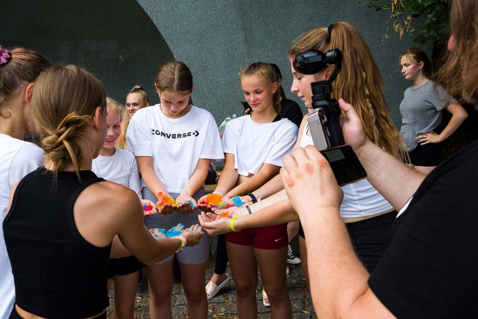 Zdjęcie w galerii na portalu naszraciborz.pl: Kolory życia. Dwudniowe polsko-czeskie warsztaty taneczne w RCK [FOTO] wiadomości z regionu