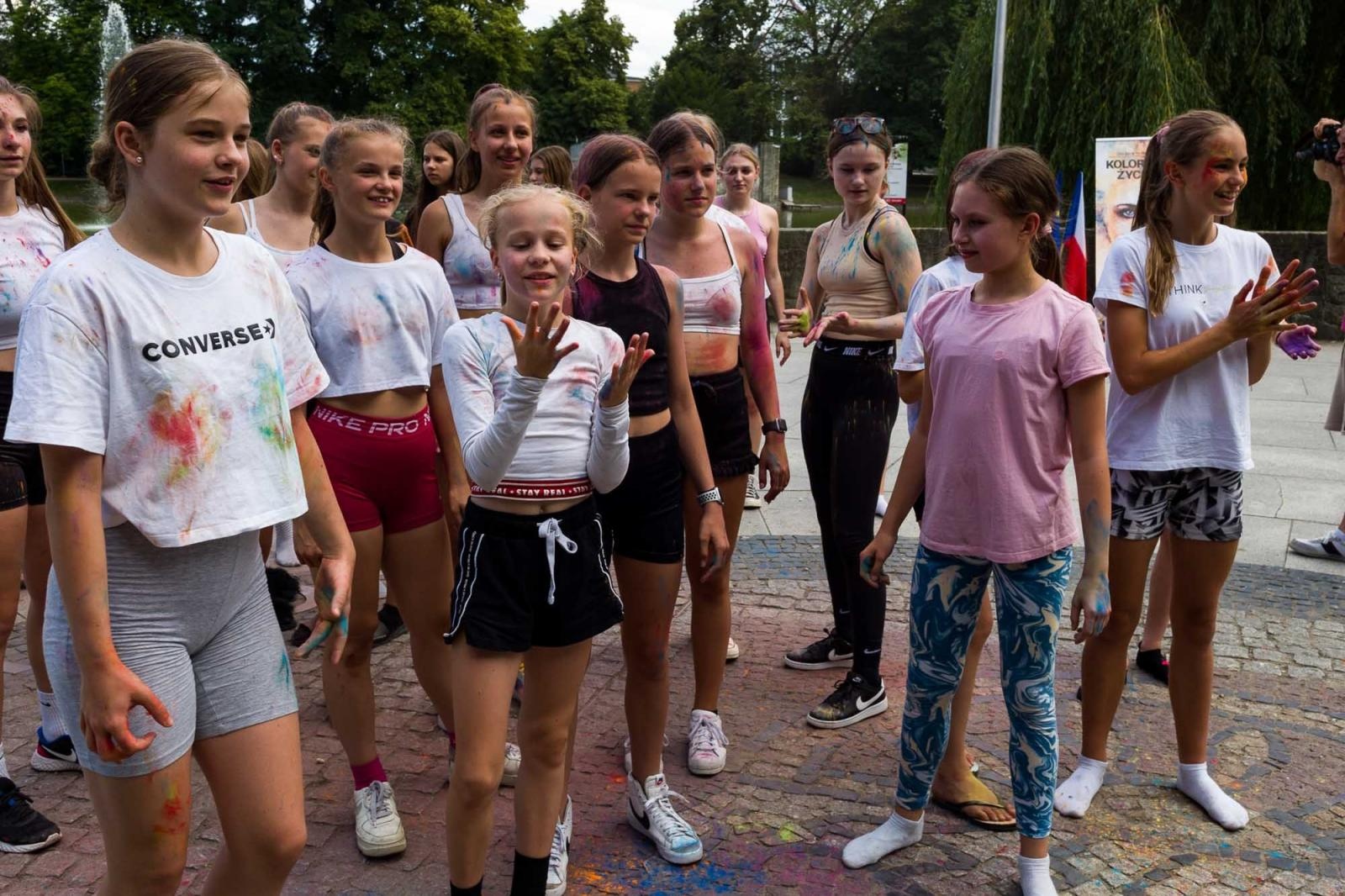 Zdjęcie w galerii na portalu naszraciborz.pl: Kolory życia. Dwudniowe polsko-czeskie warsztaty taneczne w RCK [FOTO] wiadomości z regionu