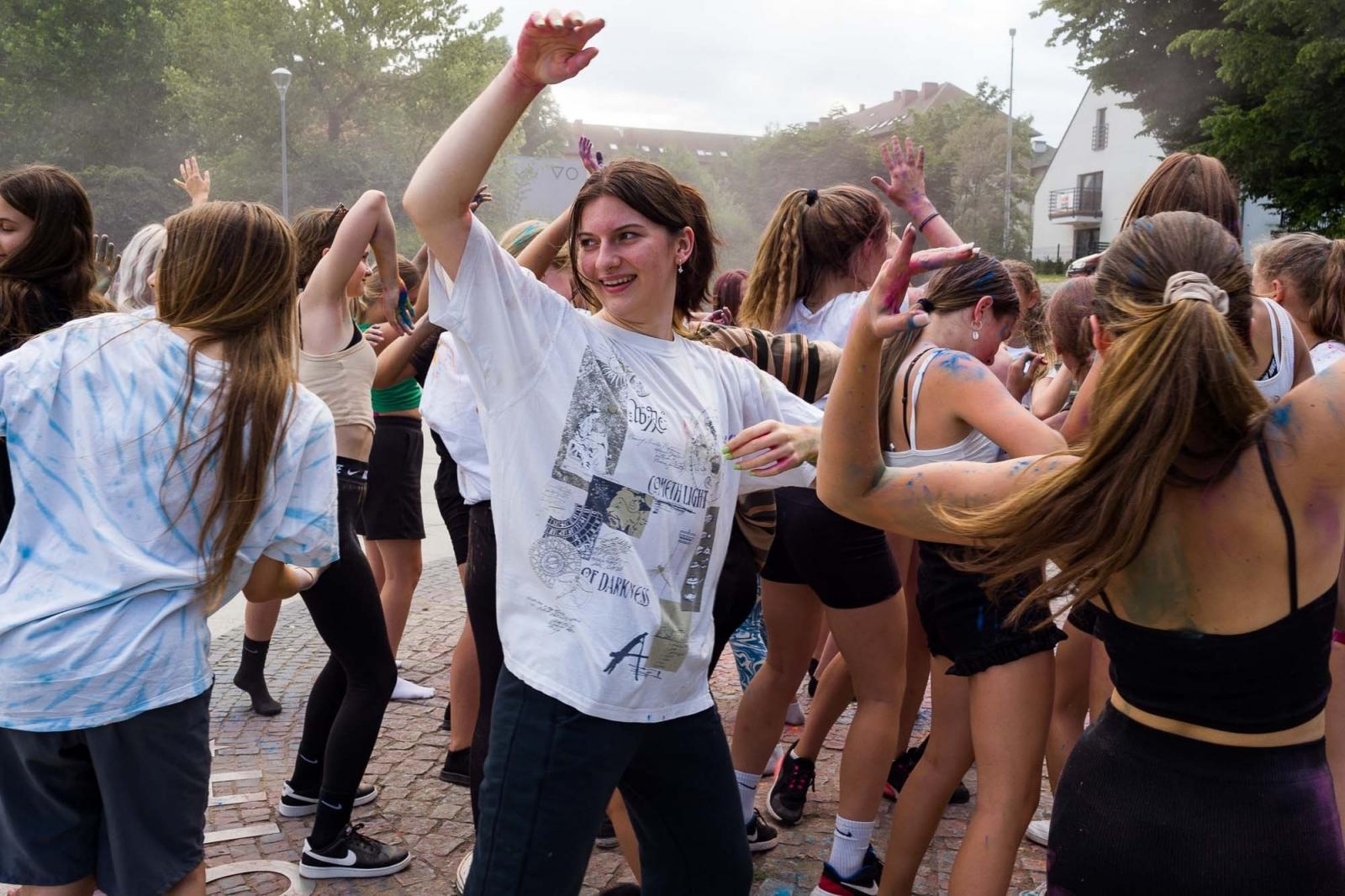 Zdjęcie w galerii na portalu naszraciborz.pl: Kolory życia. Dwudniowe polsko-czeskie warsztaty taneczne w RCK [FOTO] wiadomości z regionu