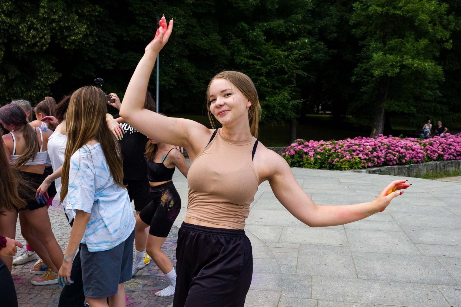 Zdjęcie w galerii na portalu naszraciborz.pl: Kolory życia. Dwudniowe polsko-czeskie warsztaty taneczne w RCK [FOTO] wiadomości z regionu