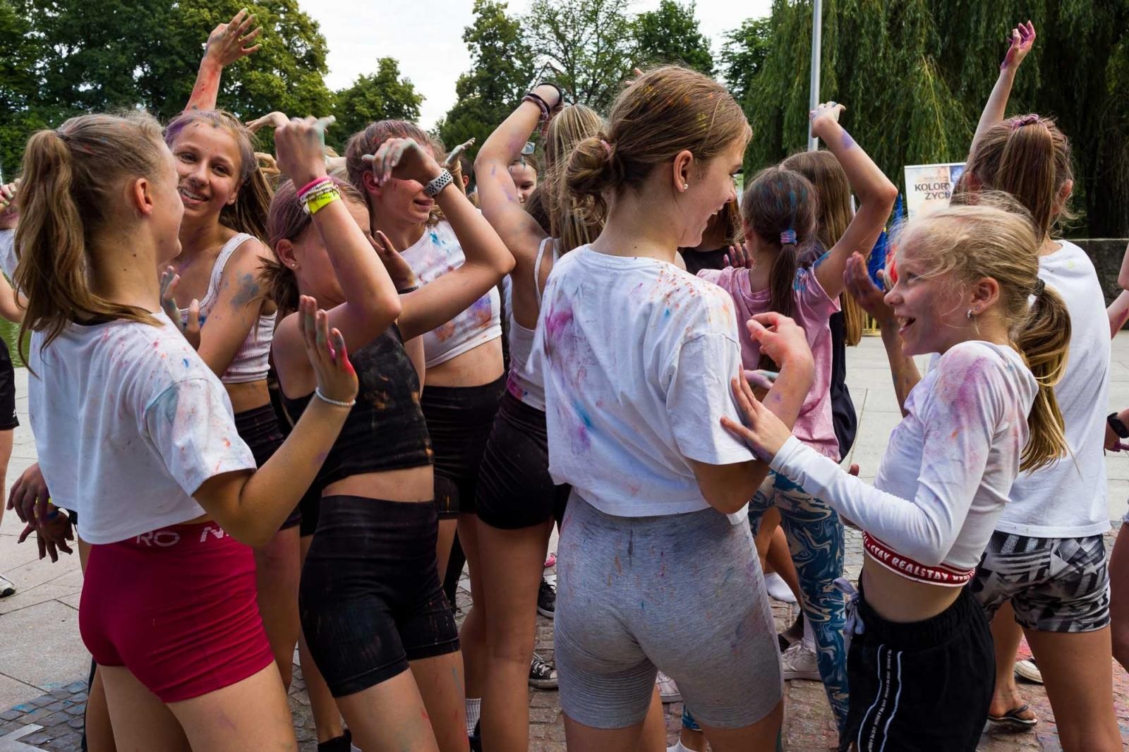 Zdjęcie w galerii na portalu naszraciborz.pl: Kolory życia. Dwudniowe polsko-czeskie warsztaty taneczne w RCK [FOTO] wiadomości z regionu