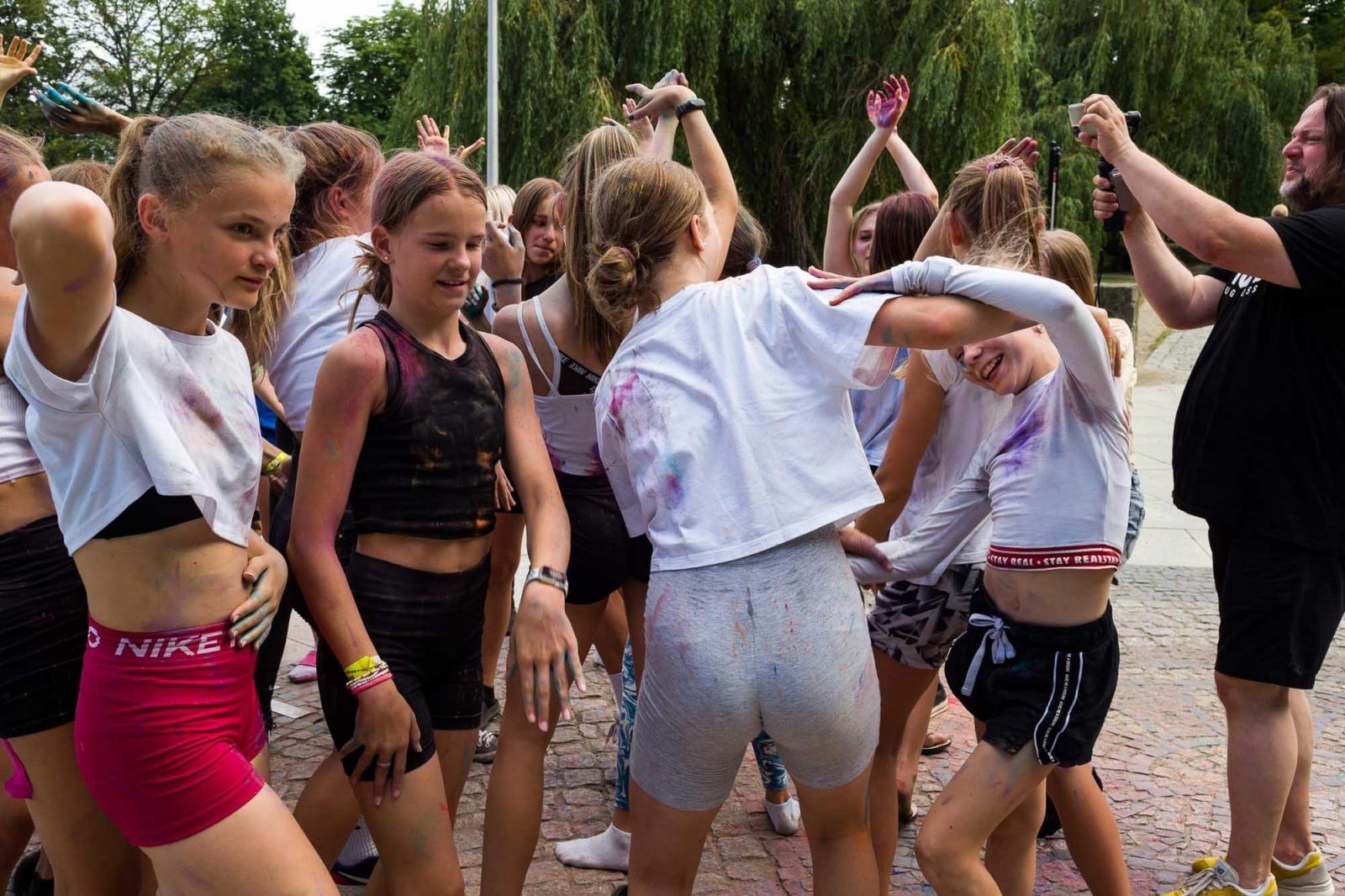 Zdjęcie w galerii na portalu naszraciborz.pl: Kolory życia. Dwudniowe polsko-czeskie warsztaty taneczne w RCK [FOTO] wiadomości z regionu