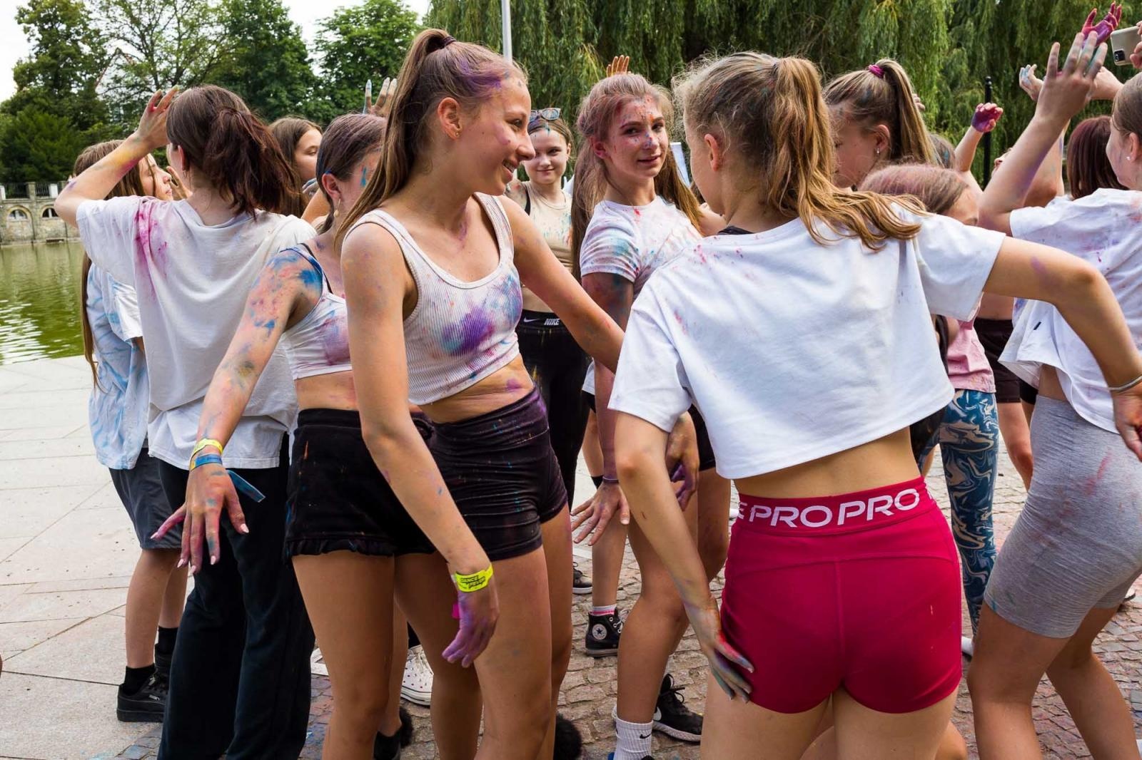 Zdjęcie w galerii na portalu naszraciborz.pl: Kolory życia. Dwudniowe polsko-czeskie warsztaty taneczne w RCK [FOTO] wiadomości z regionu