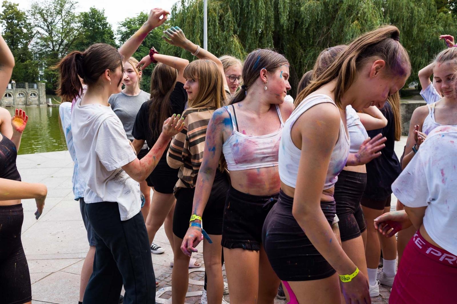 Zdjęcie w galerii na portalu naszraciborz.pl: Kolory życia. Dwudniowe polsko-czeskie warsztaty taneczne w RCK [FOTO] wiadomości z regionu