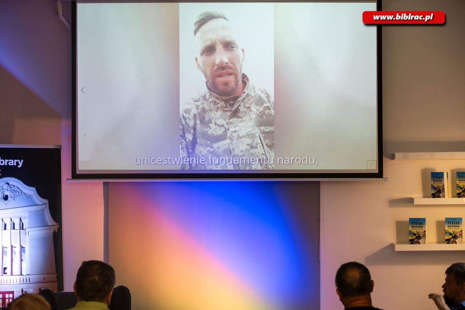Zdjęcie w galerii na portalu naszraciborz.pl: Jak się skończy wojna w Ukrainie? Serhyj Syniuk i Krzysztof Petek w bibliotece wiadomości z regionu