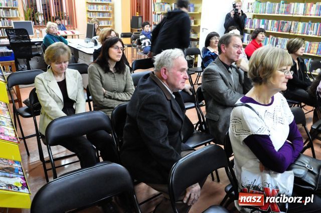 Zdjęcie w galerii na portalu naszraciborz.pl: Małgorzata Niezabitowska w Raciborzu wiadomości z regionu