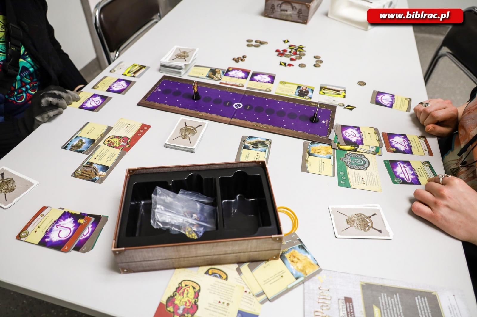 Zdjęcie w galerii na portalu naszraciborz.pl: Biblioteka zaprasza na Planszówkowe Lato w Ósemce wiadomości z regionu