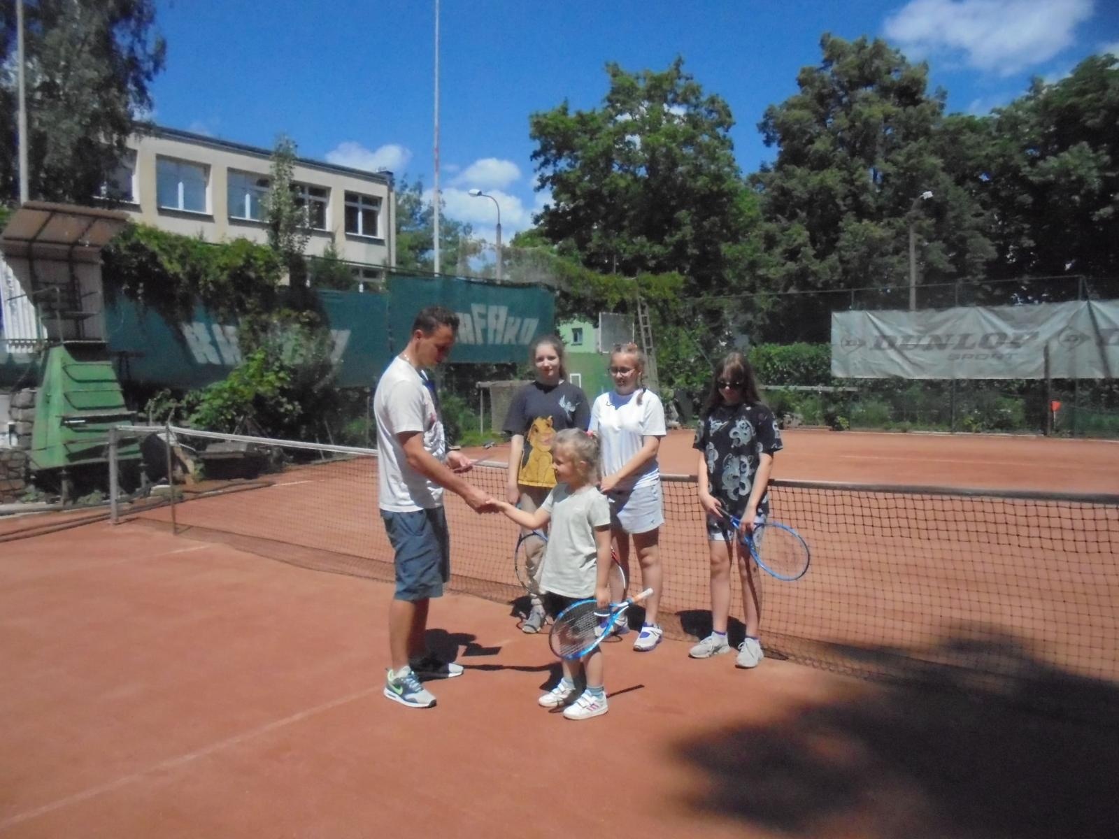 Zdjęcie w galerii na portalu naszraciborz.pl: Kort Rafako gościł przyszłych tenisistów wiadomości z regionu